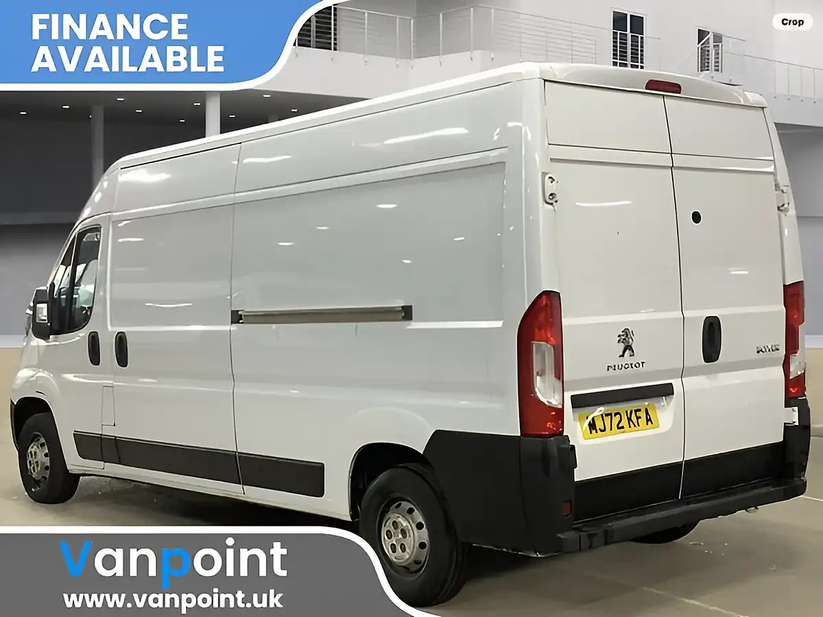 Used 2023 Peugeot Boxer Professional White - Interior and Exterior details 3