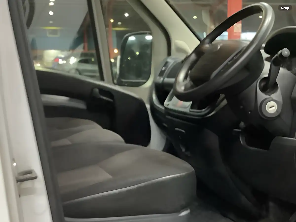 Used 2023 Peugeot Boxer Professional White - Interior and Exterior details 5