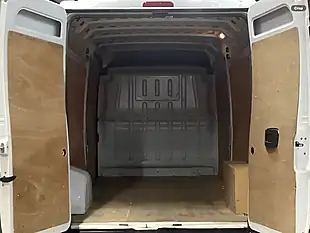 Used 2023 Peugeot Boxer Professional White - Interior and Exterior details 6
