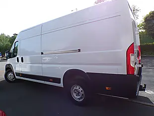 Used 2023 Peugeot Boxer Professional White - Interior and Exterior details 2