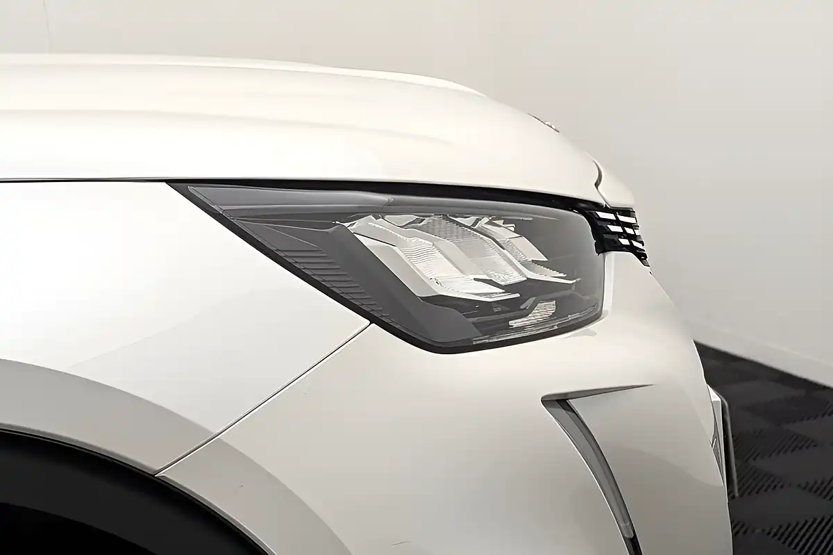 Used 2023 Peugeot E-2008 Allure Premium + Pearlescent White - Interior and Exterior details 16