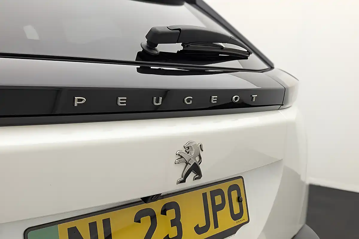 Used 2023 Peugeot E-2008 Allure Premium + Pearlescent White - Interior and Exterior details 18