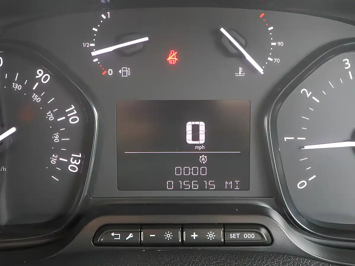 Used 2023 Peugeot Expert 1000 Asphalt Premium + White - Interior and Exterior details 18
