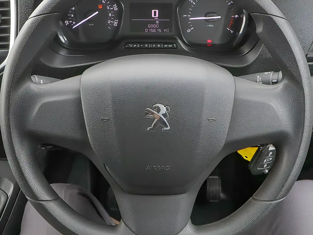 Used 2023 Peugeot Expert 1000 Asphalt Premium + White - Interior and Exterior details 19