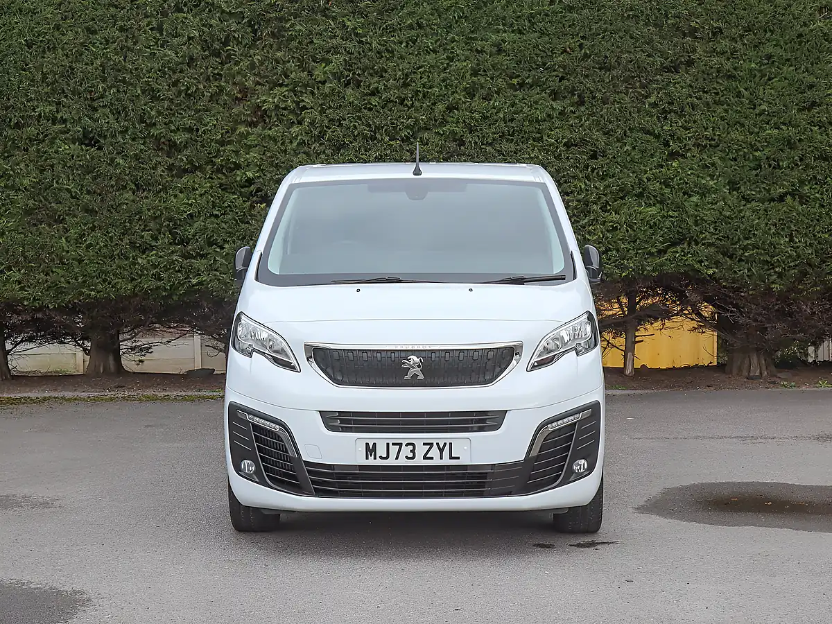 Used 2023 Peugeot Expert 1000 Asphalt Premium + White - Interior and Exterior details 3