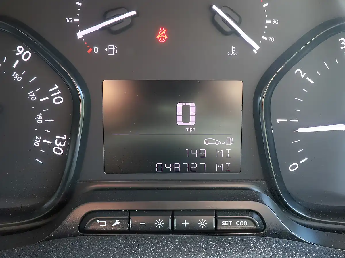 Used 2023 Peugeot Expert 1200 Professional Premium+ White - Interior and Exterior details 19