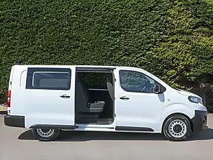 Used 2023 Peugeot Expert 1200 Professional Premium+ White - Interior and Exterior details 6