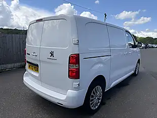 Used 2023 Peugeot Expert Asphalt Premium + Ice White - Interior and Exterior details 10