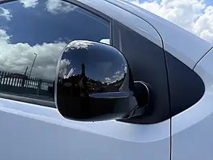 Used 2023 Peugeot Expert Asphalt Premium + Ice White - Interior and Exterior details 12