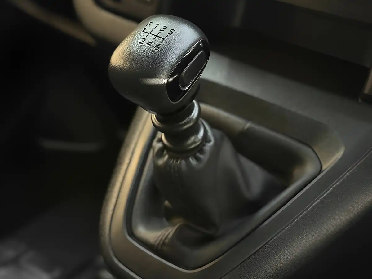 Used 2023 Peugeot Expert Asphalt Premium Plus L1 White - Interior and Exterior details 17