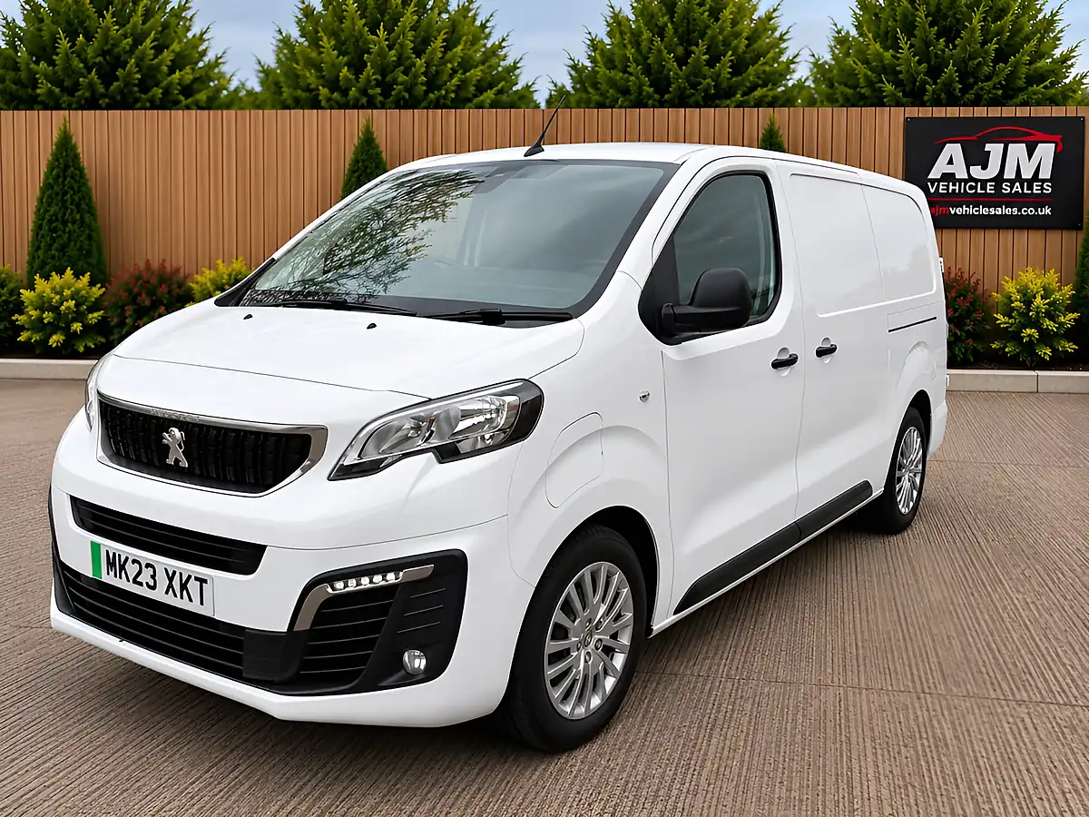 Used 2023 Peugeot Expert Asphalt Premium Plus L2 White - Interior and Exterior details 3