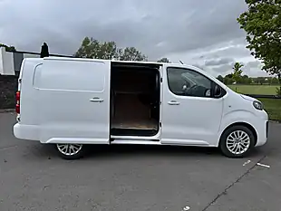 Used 2023 Peugeot Expert Asphalt Premium White - Interior and Exterior details 16