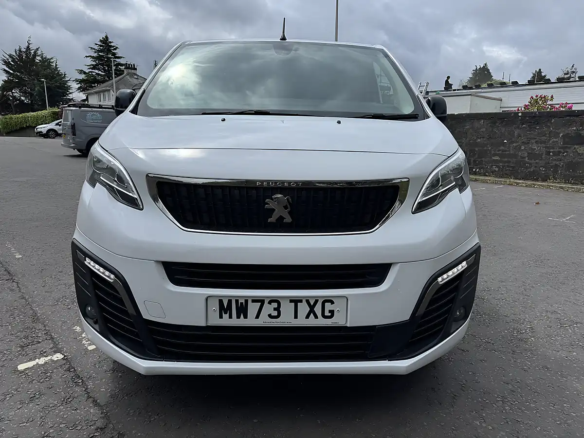 Used 2023 Peugeot Expert Asphalt Premium White - Interior and Exterior details 2