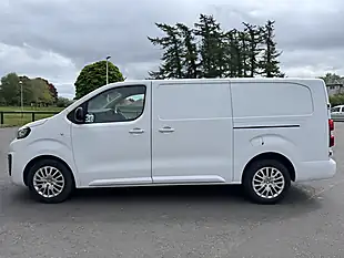 Used 2023 Peugeot Expert Asphalt Premium White - Interior and Exterior details 4
