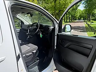 Used 2023 Peugeot Expert Asphalt Premium White - Interior and Exterior details 9