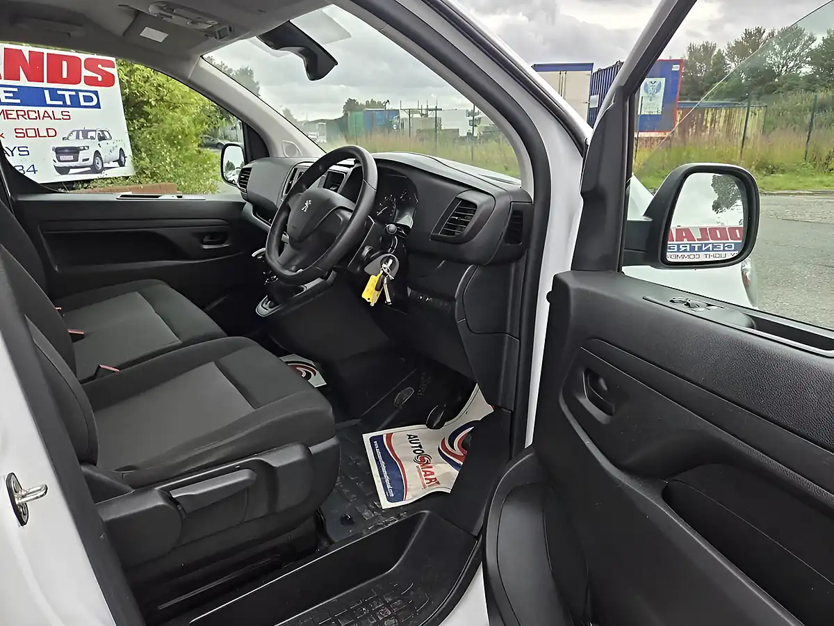 Used 2023 Peugeot Expert Prof Premium White - Interior and Exterior details 10