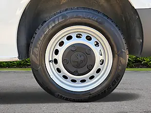Used 2023 Peugeot Expert Professional Premium + Ice White - Interior and Exterior details 10