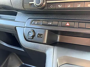 Used 2023 Peugeot Expert Professional Premium + Ice White - Interior and Exterior details 19
