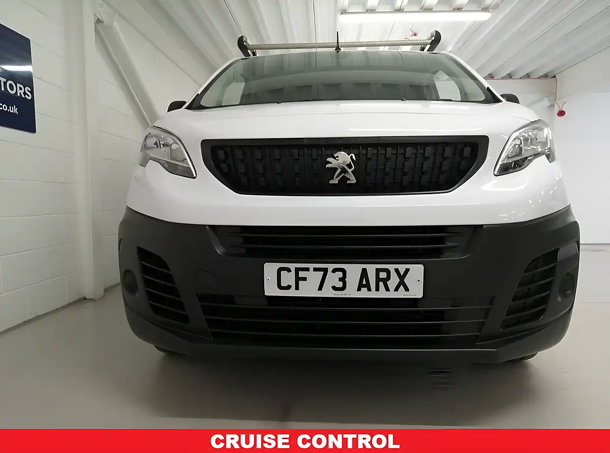 Used 2023 Peugeot Expert Professional Premium Long Panel Van White - Interior and Exterior details 4