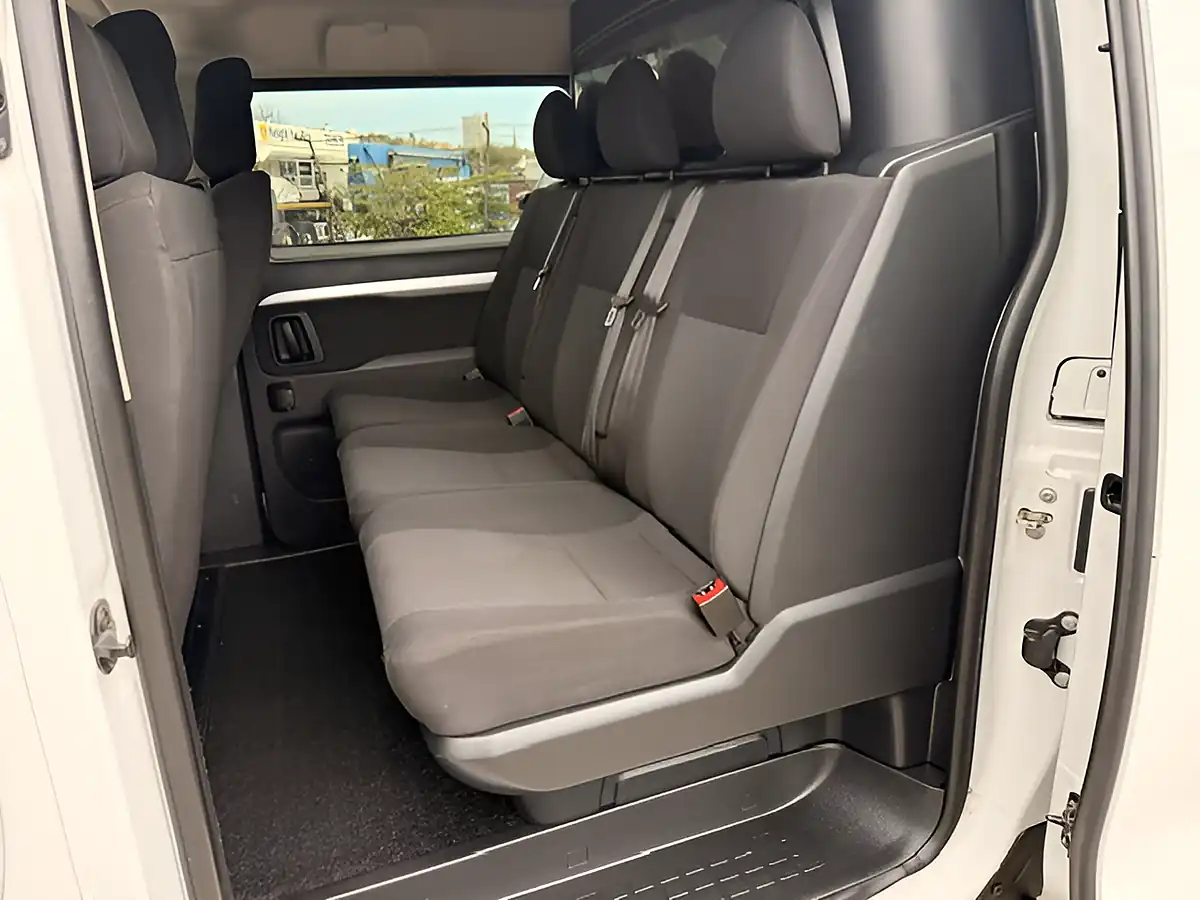 Used 2023 Peugeot Expert Professional Premium Plus Crew White - Interior and Exterior details 14