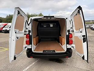 Used 2023 Peugeot Expert Professional Premium Plus Crew White - Interior and Exterior details 6