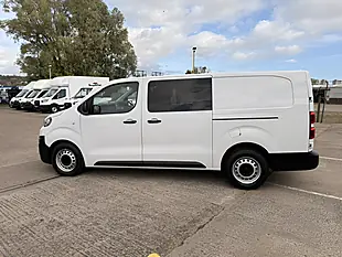 Used 2023 Peugeot Expert Professional Premium Plus Crew White - Interior and Exterior details 9