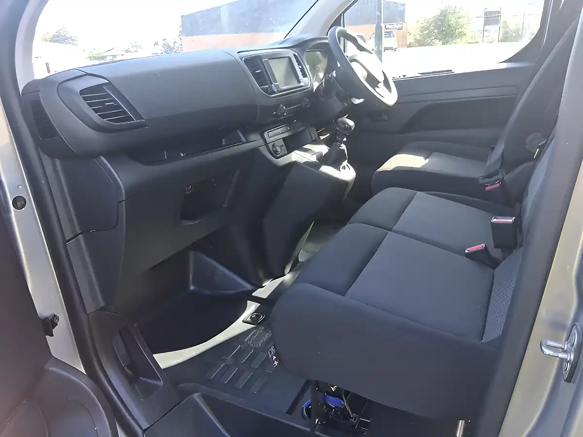 Used 2023 Peugeot Expert Professional Premium Plus Grey - Interior and Exterior details 12