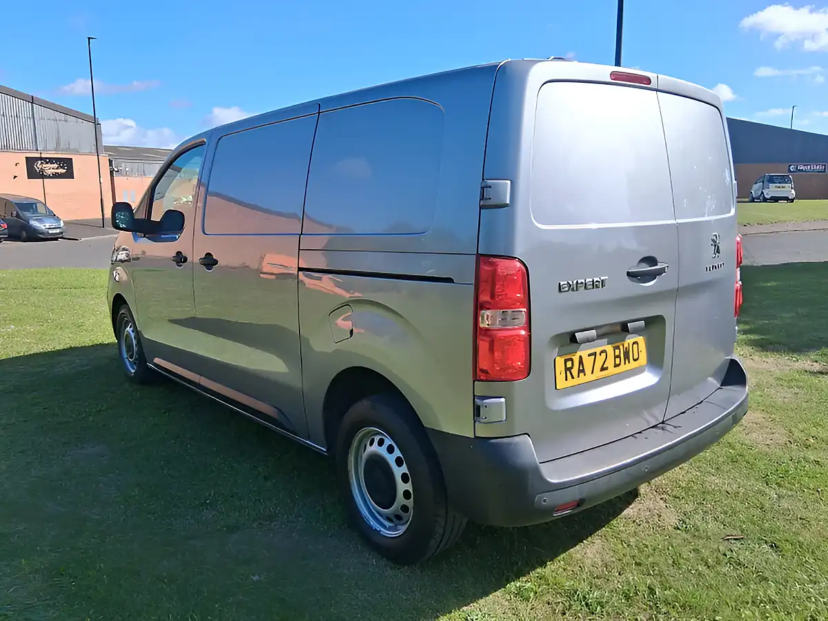 Used 2023 Peugeot Expert Professional Premium Plus Grey - Interior and Exterior details 3