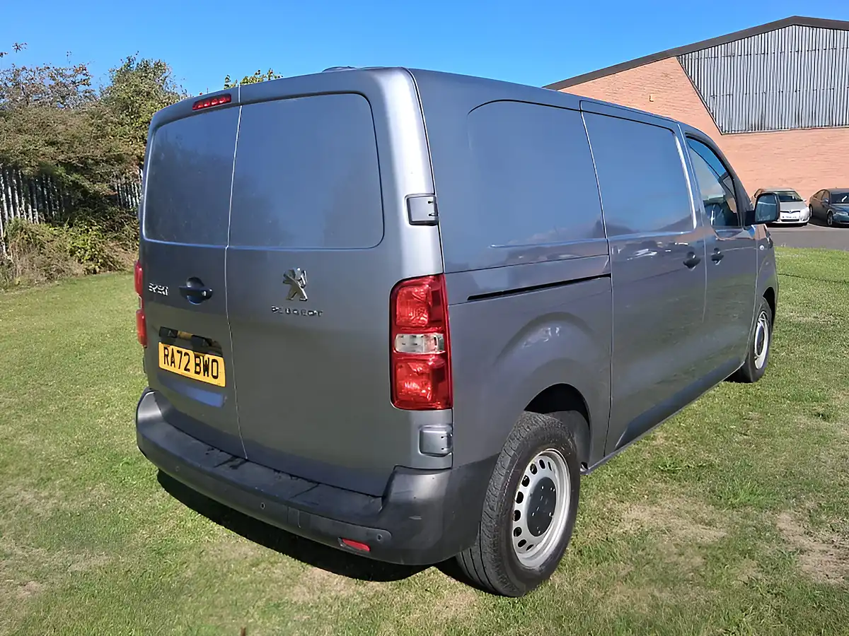 Used 2023 Peugeot Expert Professional Premium Plus Grey - Interior and Exterior details 5