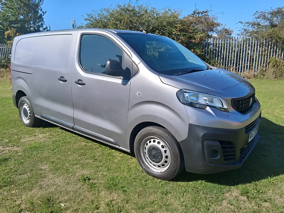 Used 2023 Peugeot Expert Professional Premium Plus Grey - Interior and Exterior details 7