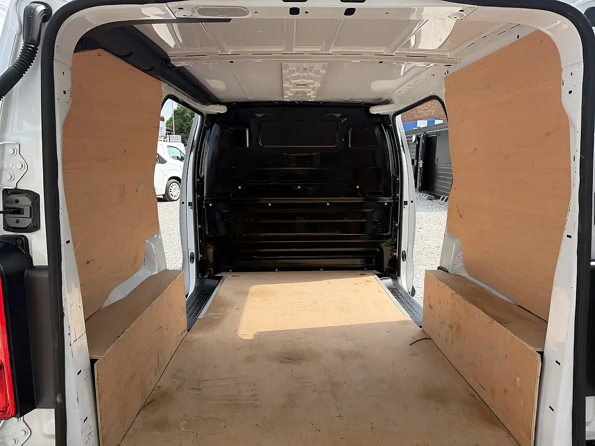 Used 2023 Peugeot Expert Professional Premium Plus L1 (swb) White - Interior and Exterior details 15