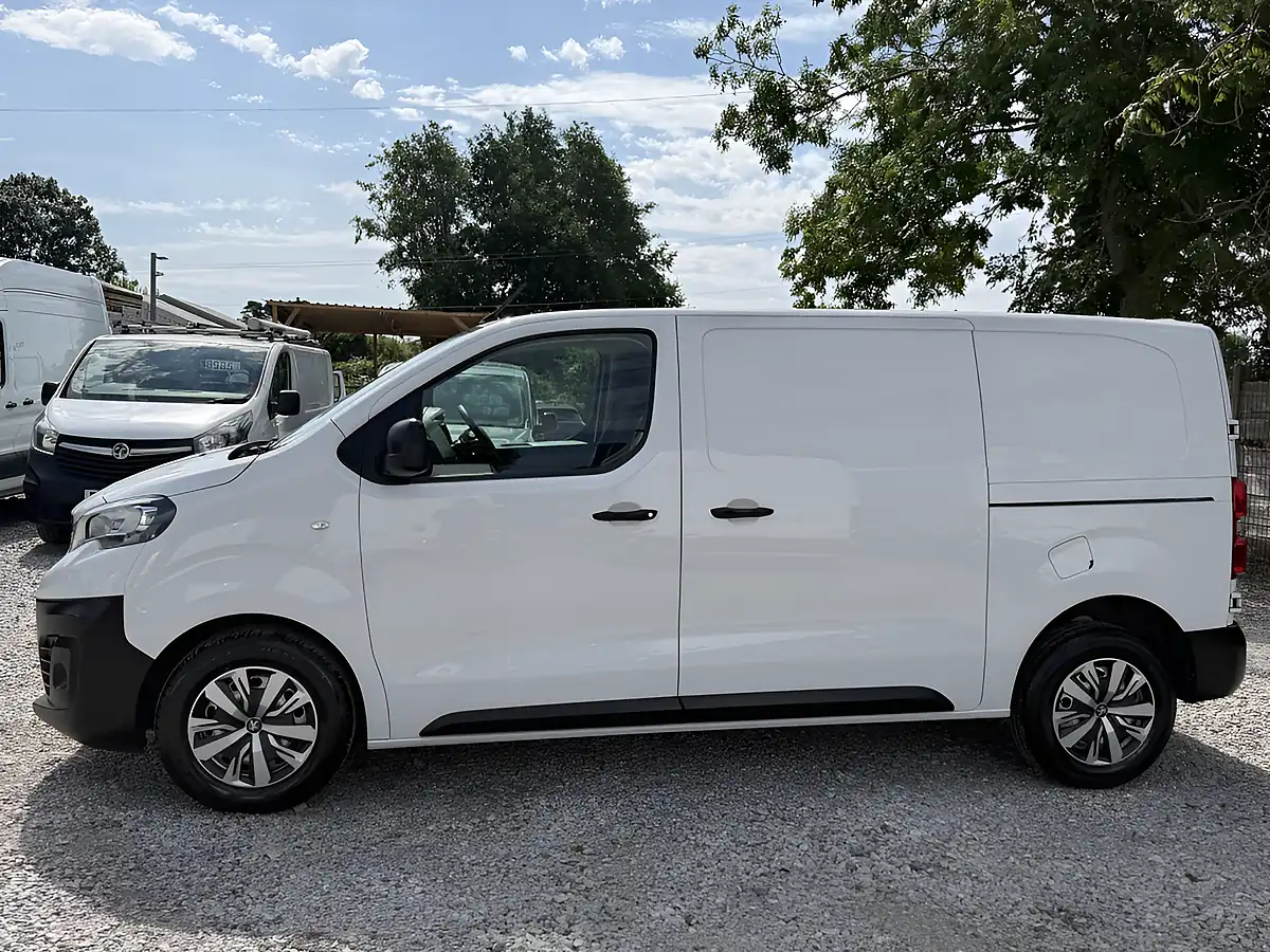 Used 2023 Peugeot Expert Professional Premium Plus L1 (swb) White - Interior and Exterior details 7