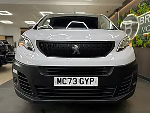 Used 2023 Peugeot Expert Professional Premium Plus L2 White - Interior and Exterior details 4