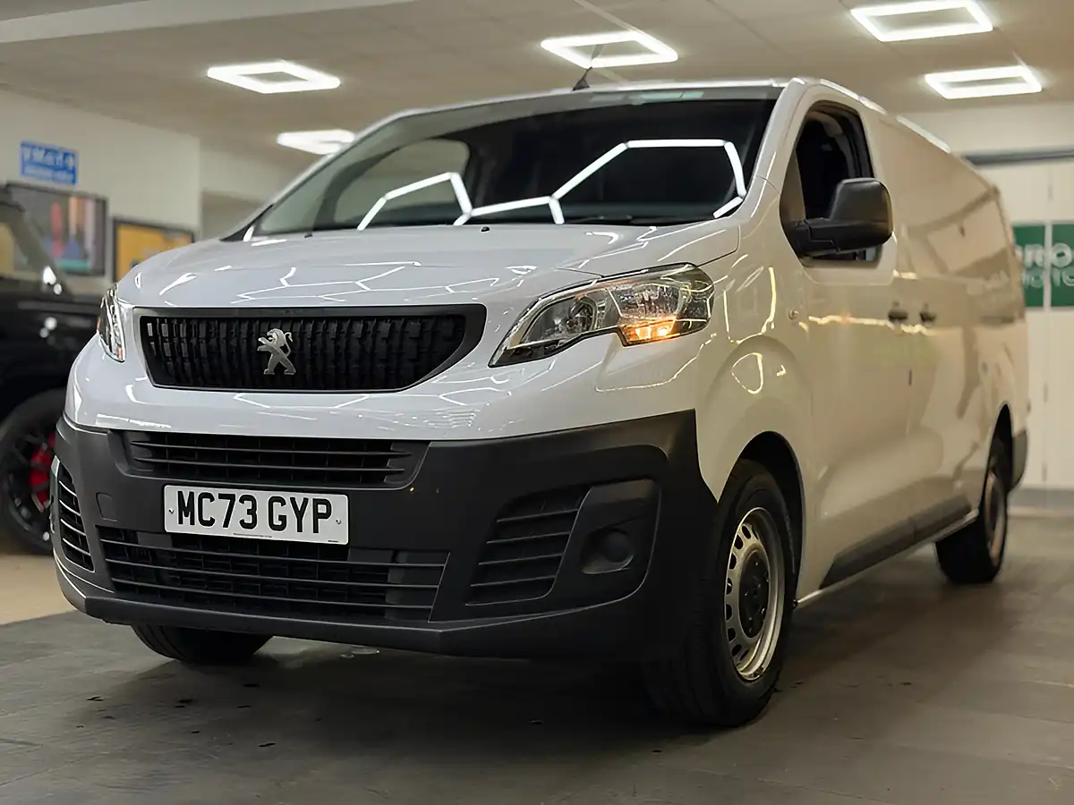 Used 2023 Peugeot Expert Professional Premium Plus L2 White - Interior and Exterior details 6