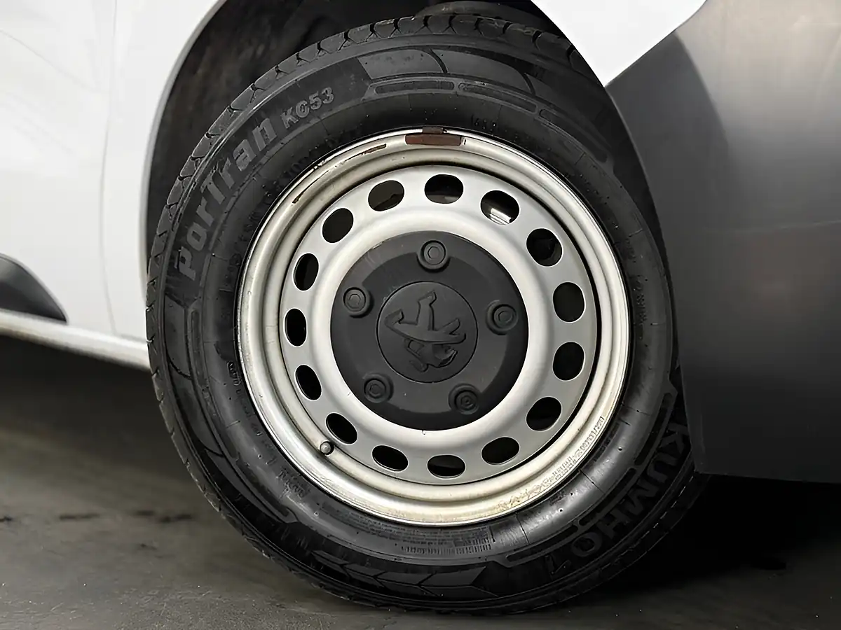 Used 2023 Peugeot Expert Professional Premium Plus L2 White - Interior and Exterior details 7