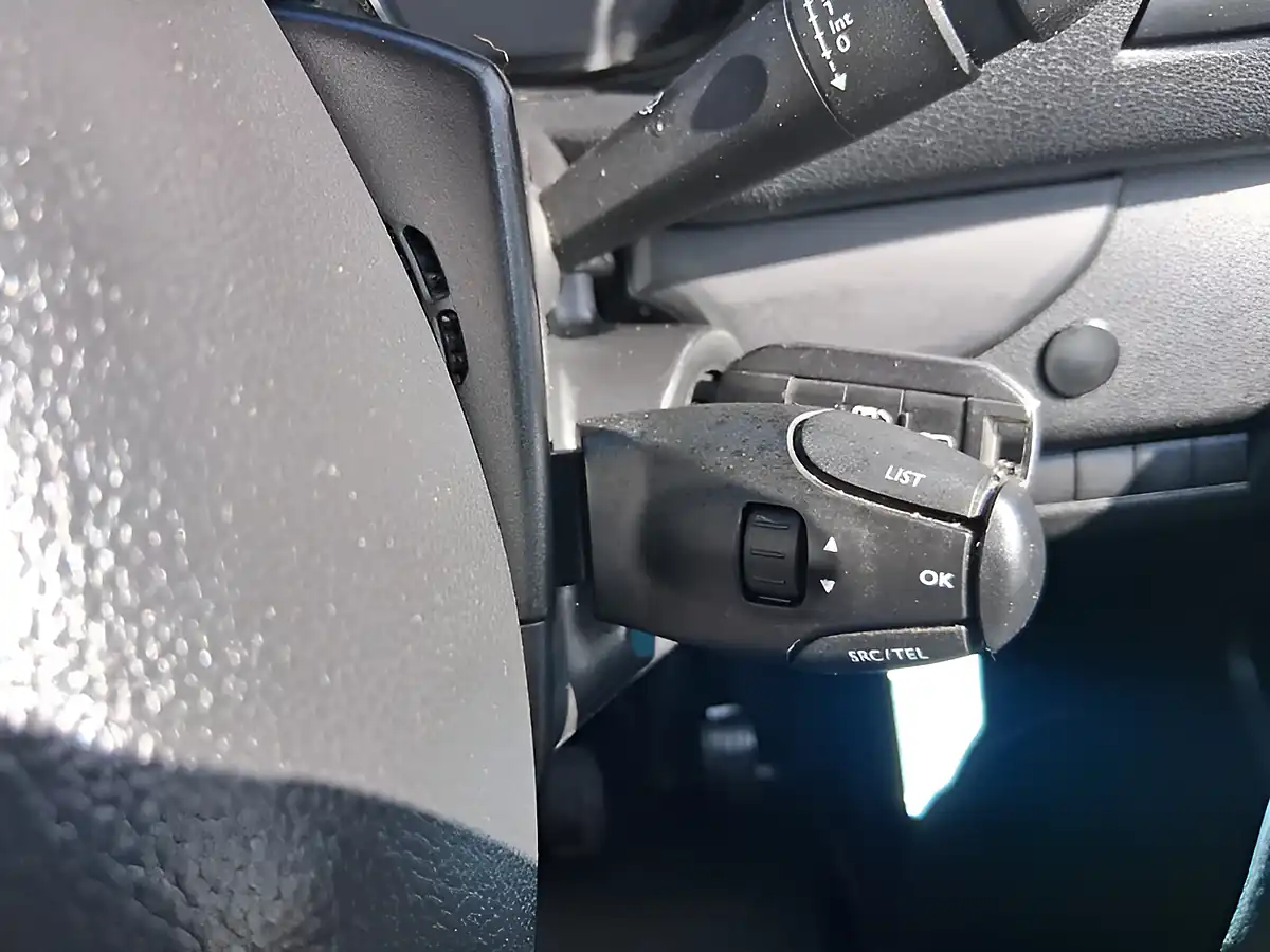Used 2023 Peugeot Expert Professional Premium Plus White - Interior and Exterior details 18
