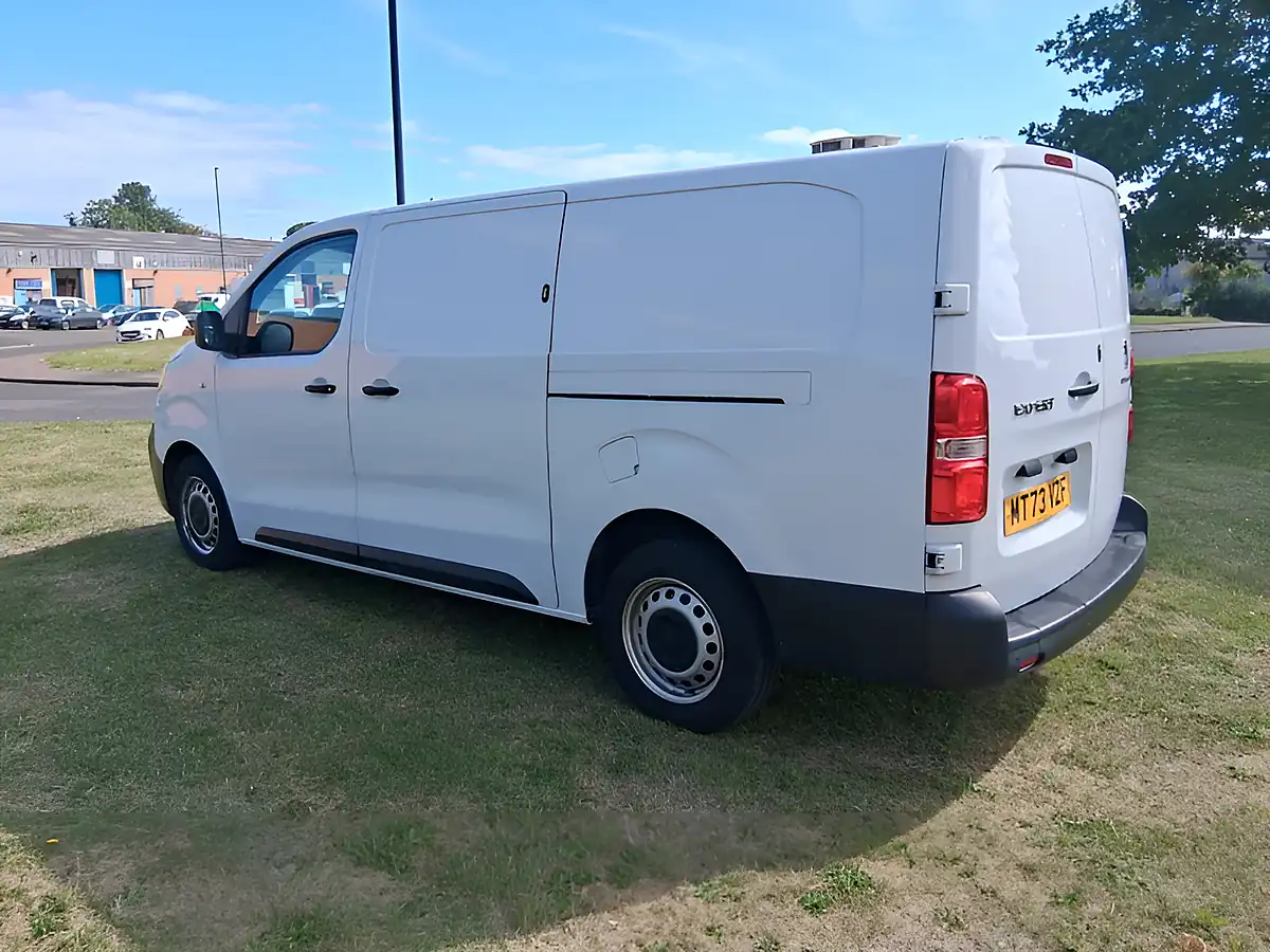 Used 2023 Peugeot Expert Professional Premium Plus White - Interior and Exterior details 3