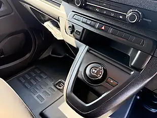 Used 2023 Peugeot Expert Professional Premium Plus White - Interior and Exterior details 20