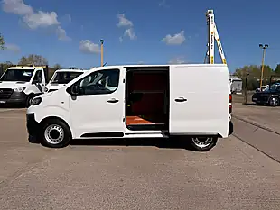 Used 2023 Peugeot Expert Professional Premium Plus White - Interior and Exterior details 9