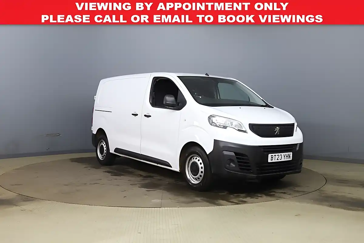 Used 2023 Peugeot Expert Professional Premium + White - Front View