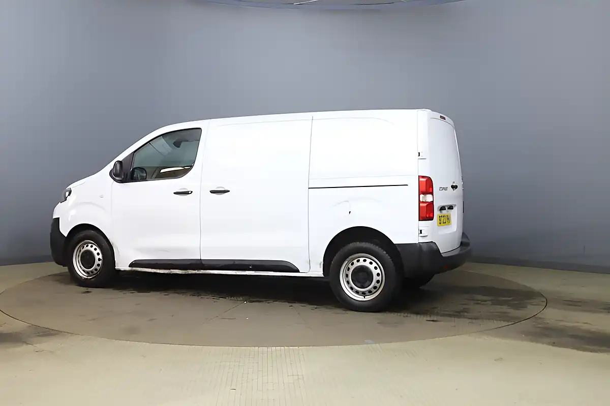 Used 2023 Peugeot Expert Professional Premium + White - Interior and Exterior details 7