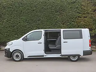 Used 2023 Peugeot Expert Professional Premium+ White - Interior and Exterior details 15