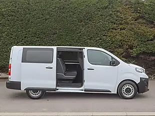 Used 2023 Peugeot Expert Professional Premium+ White - Interior and Exterior details 6