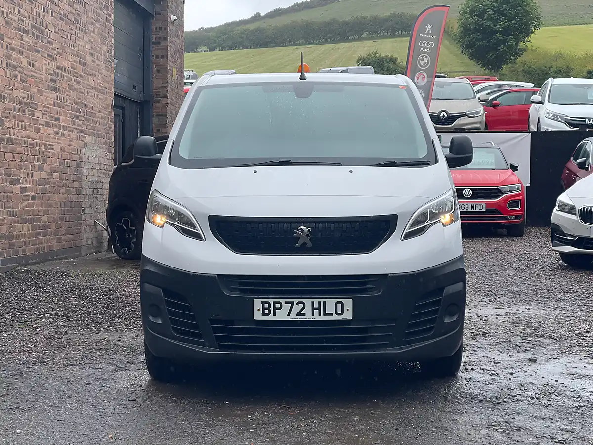 Used 2023 Peugeot Expert Professional Premium White - Interior and Exterior details 2
