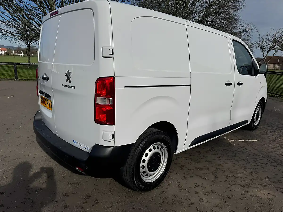 Used 2023 Peugeot Expert Professional Premium + White - Interior and Exterior details 7