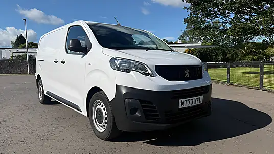 2023 Peugeot Expert Professional Premium + 1.5 BlueHDi