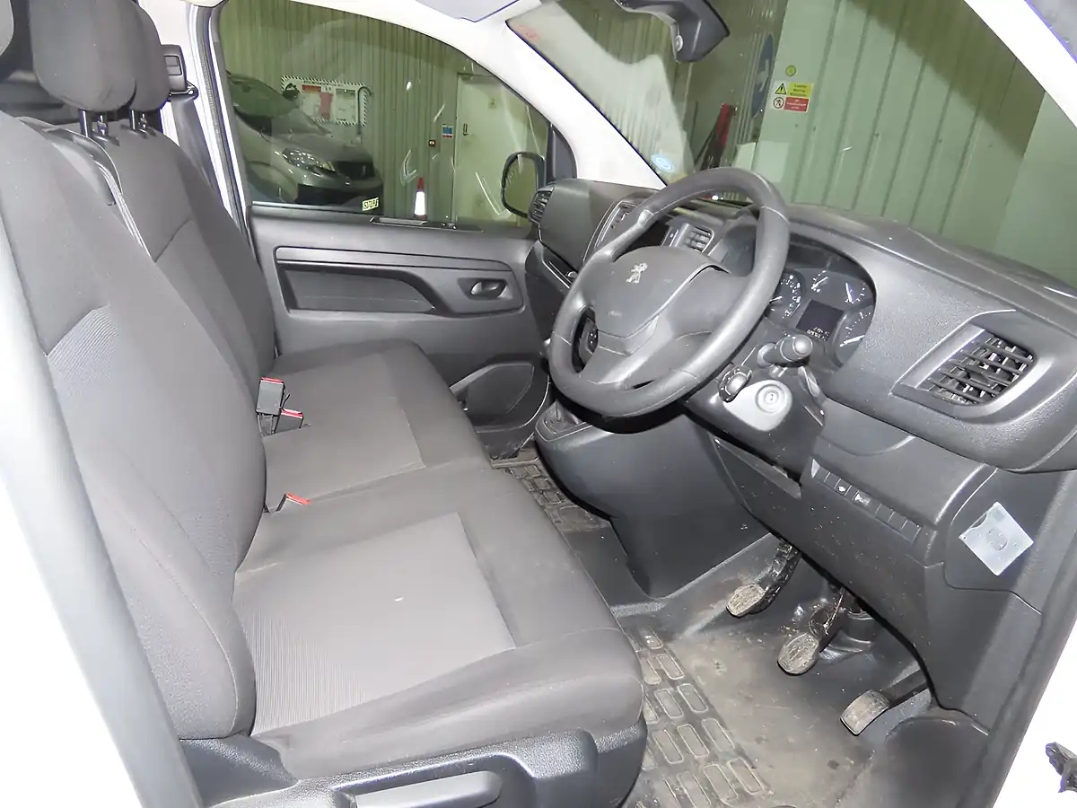 Used 2023 Peugeot Expert Professional Premium White - Interior and Exterior details 6
