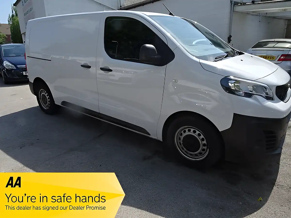 Used 2023 Peugeot Expert Professional Premium White - Interior and Exterior details 3