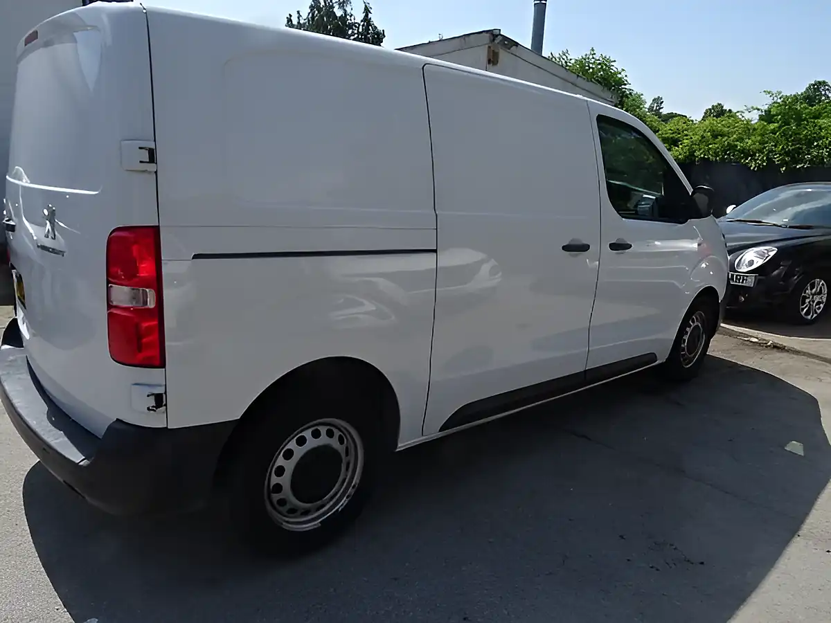 Used 2023 Peugeot Expert Professional Premium White - Interior and Exterior details 4