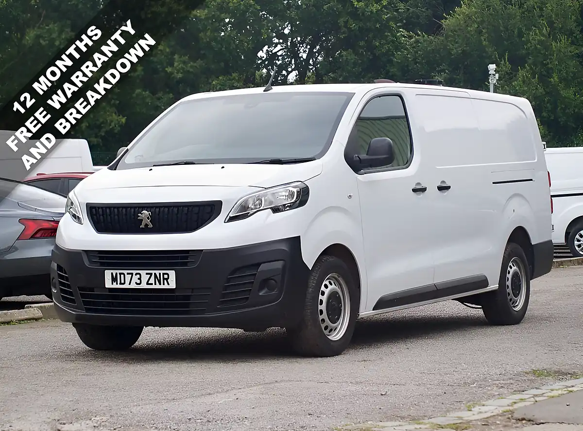 Used 2023 Peugeot Expert Professional Premium+ White - Front View